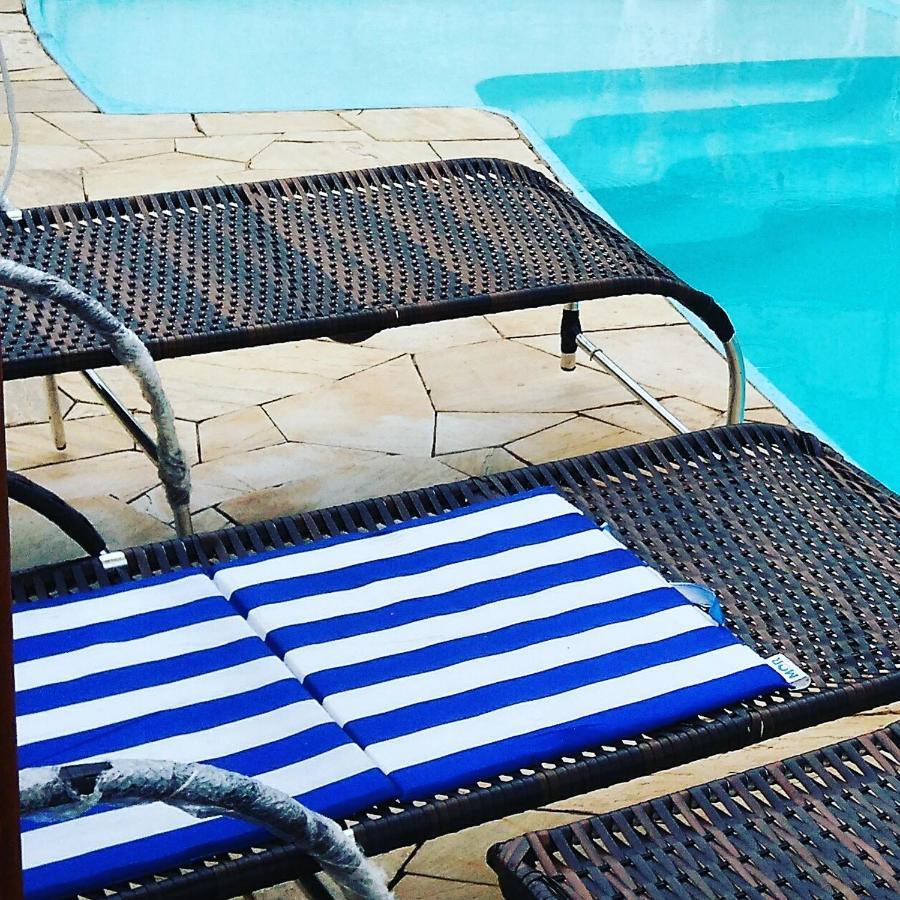 Águas de São Pedro Suites Ambiente Familiar -Prox Do Thermas מראה חיצוני תמונה